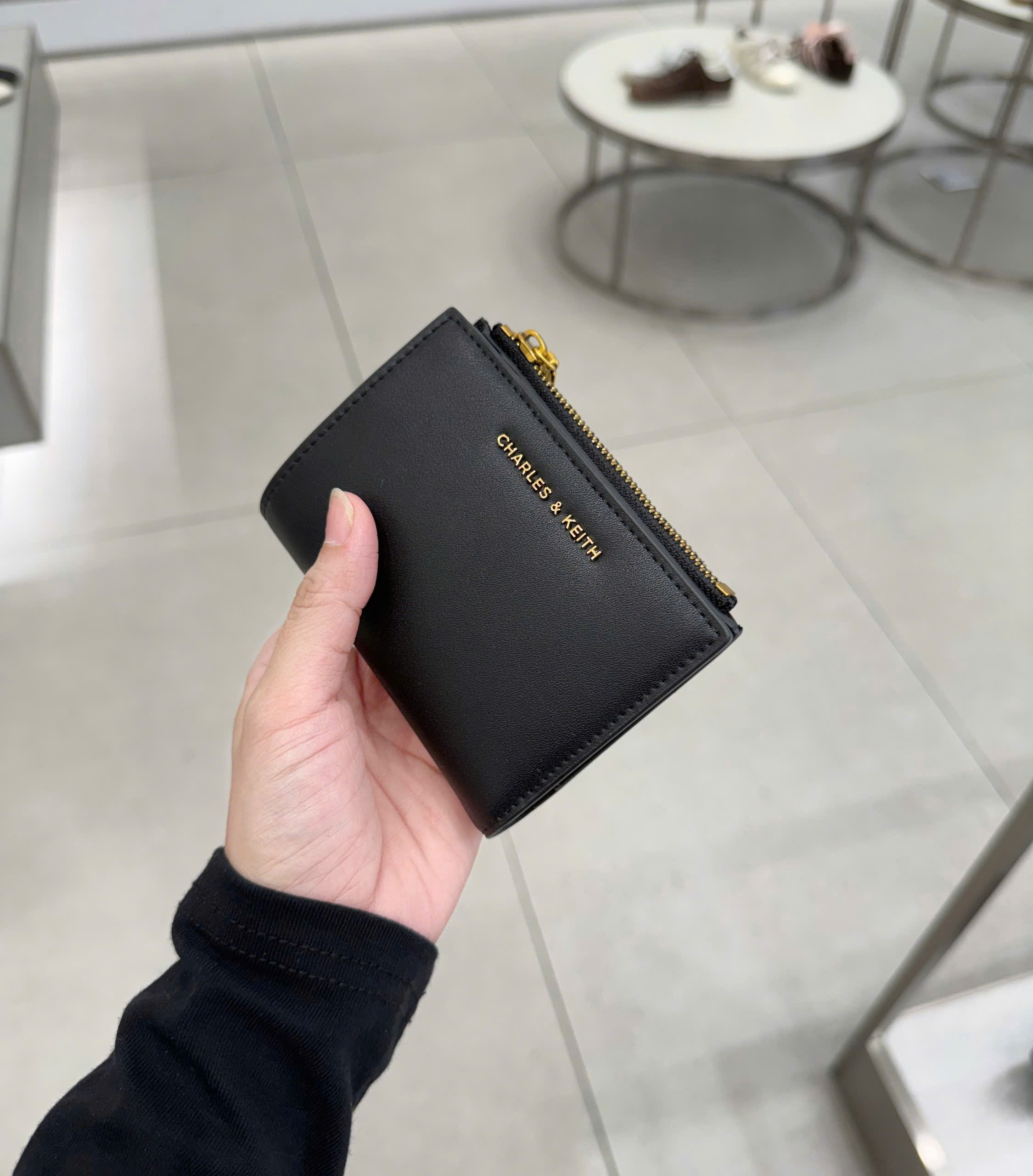Ví ngắn Harmonee Top-Zip Charles&Keith - Hình ảnh 5